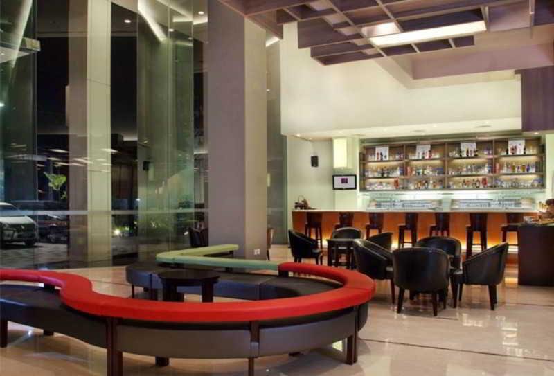 Quest Simpang Lima - By Aston Hotel