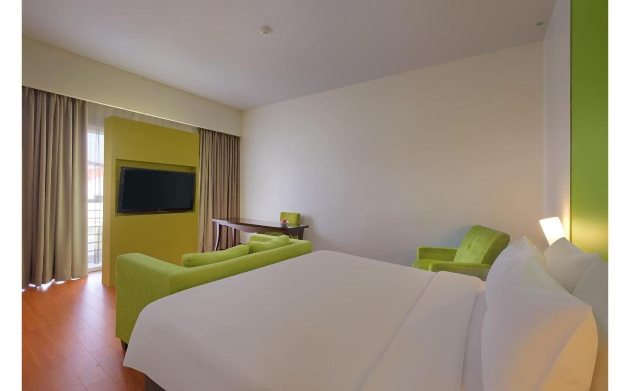 Quest Simpang Lima - By Aston 4*
