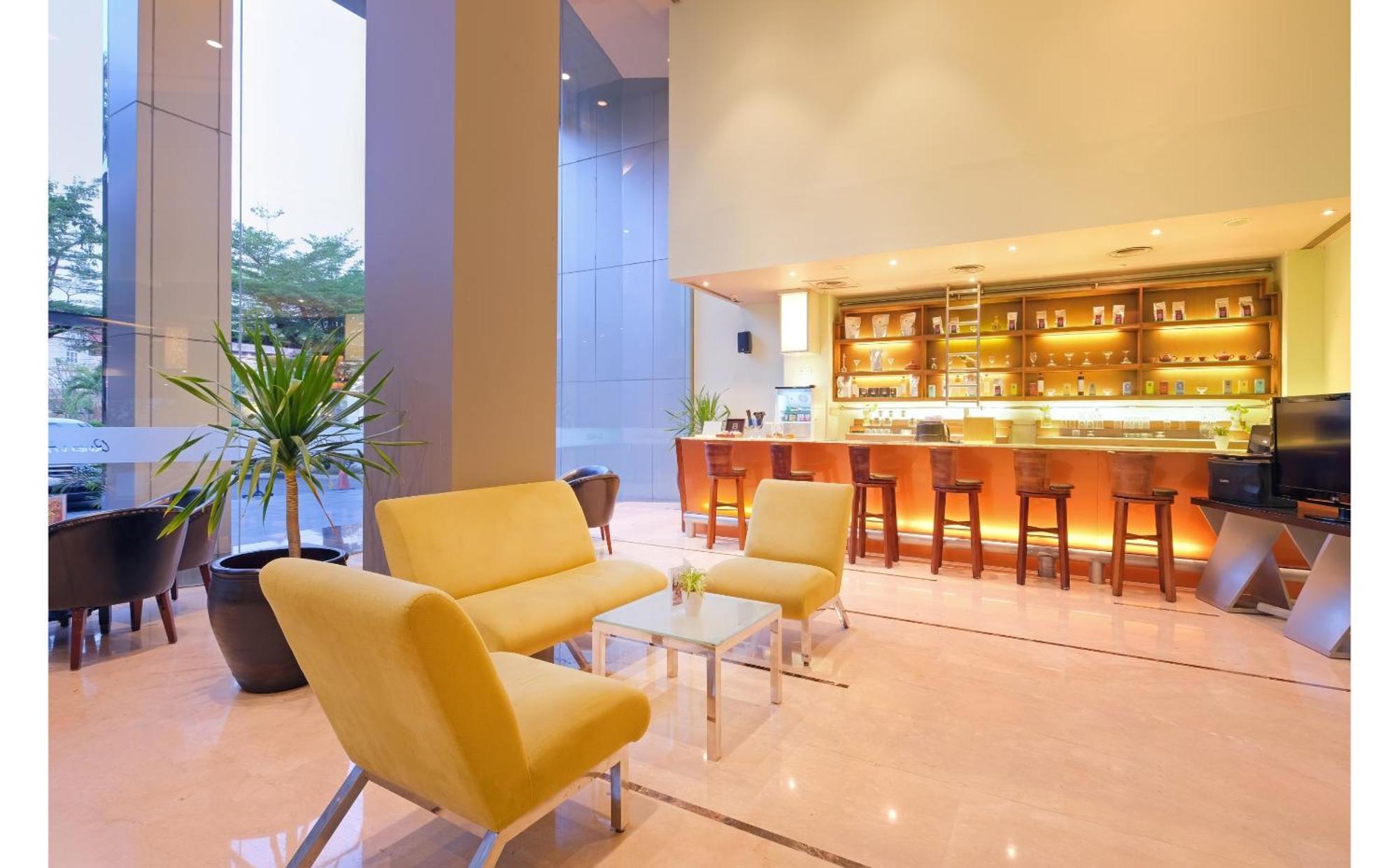 Hotel Quest Simpang Lima - By Aston 4*