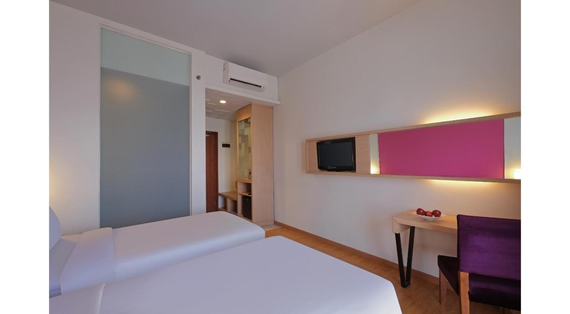 Quest Simpang Lima - By Aston 4*
