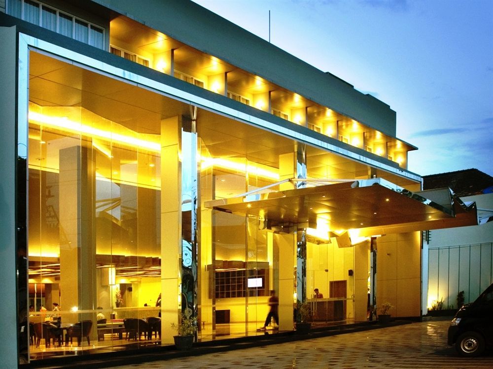 Quest Simpang Lima - By Aston 4*