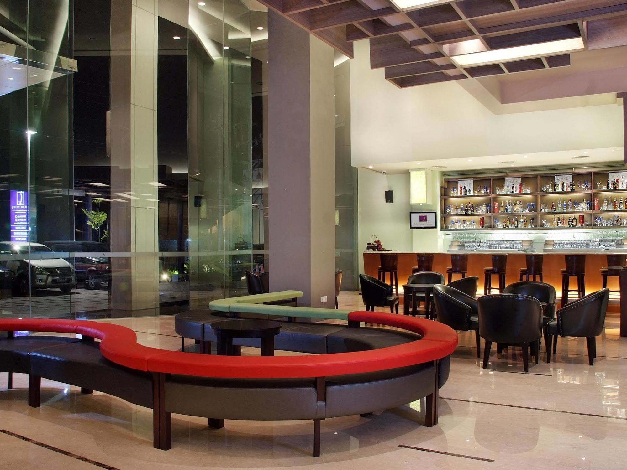 Quest Simpang Lima - By Aston