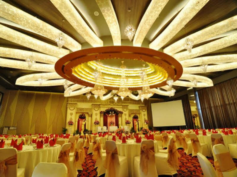 Quest Simpang Lima - By Aston 4*